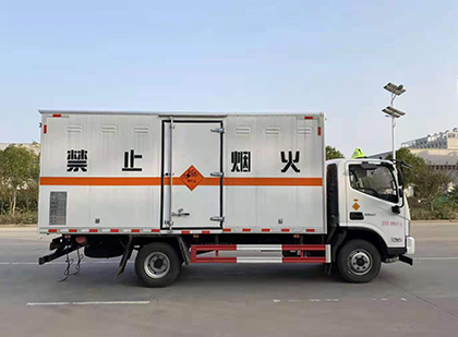 包头爆破器材运输车