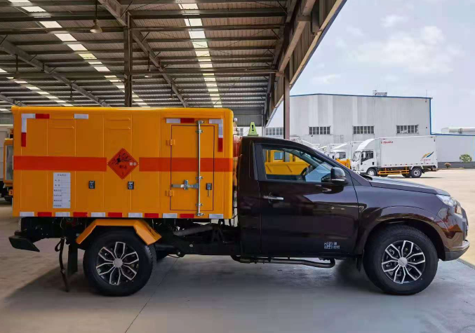 包头爆破器材运输车的作用是什么